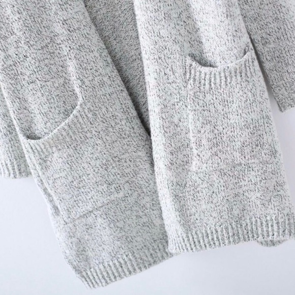 ✨HP!✨Marled Gray Sweater Cardigan✨ - Picture 4 of 6